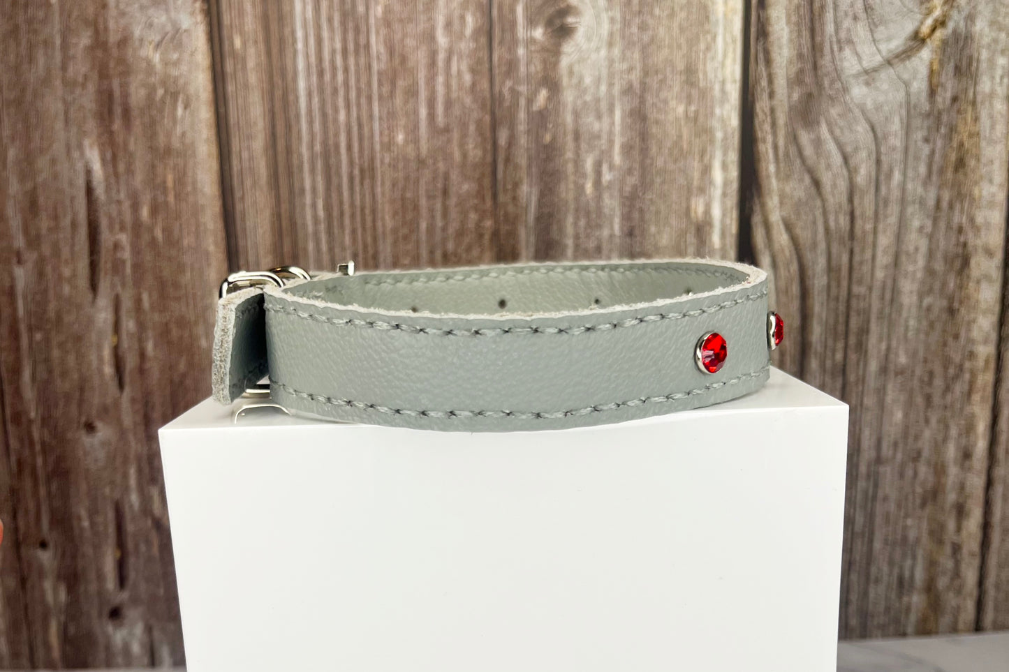 Medium Grey Collar with Red Diamante