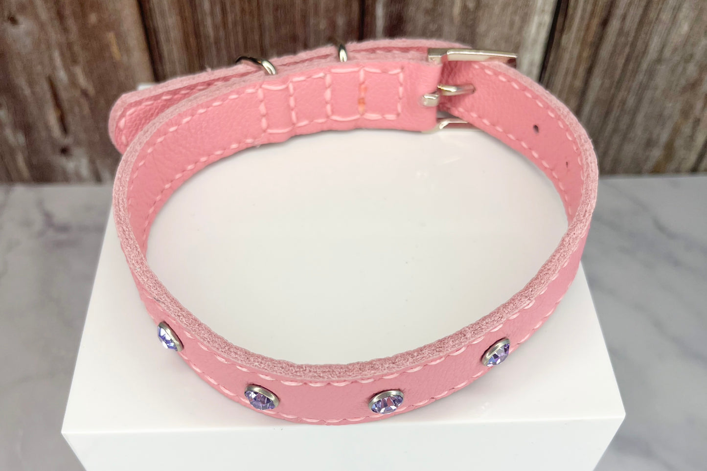 Medium Pink Collar with Lilac Diamantes