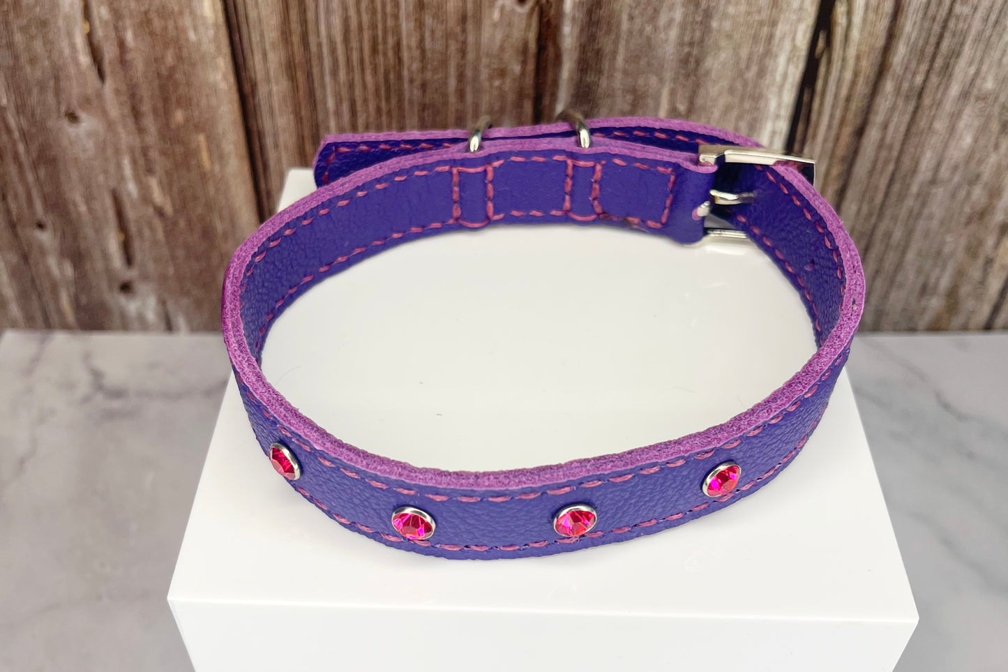 Medium Purple Collar with Hot Pink Diamantes
