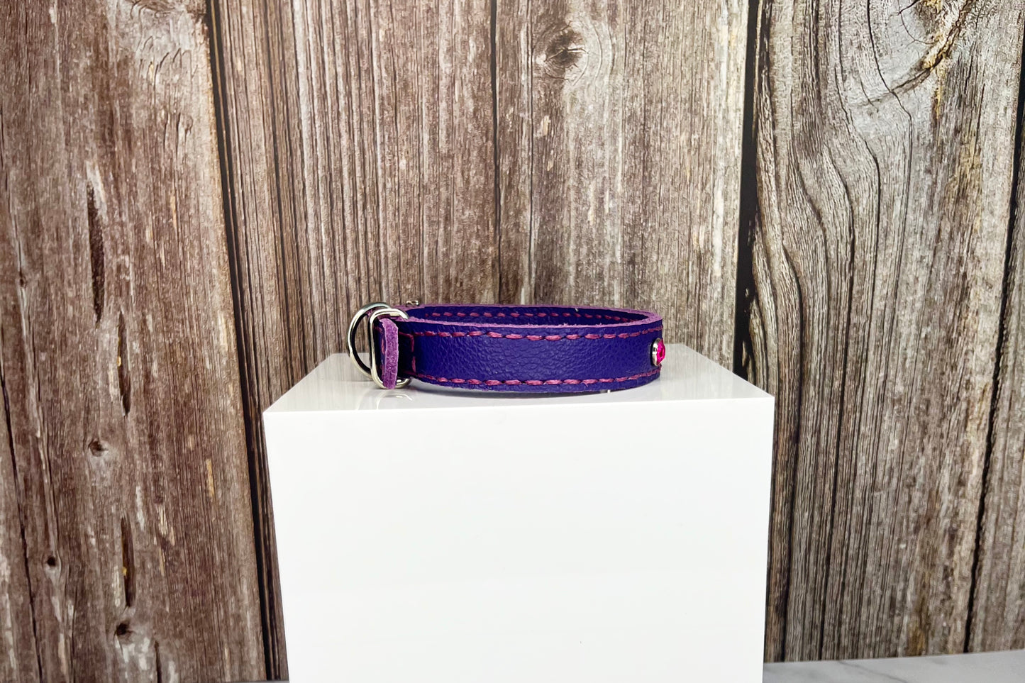 Small Purple Collar with Hot Pink Diamantes