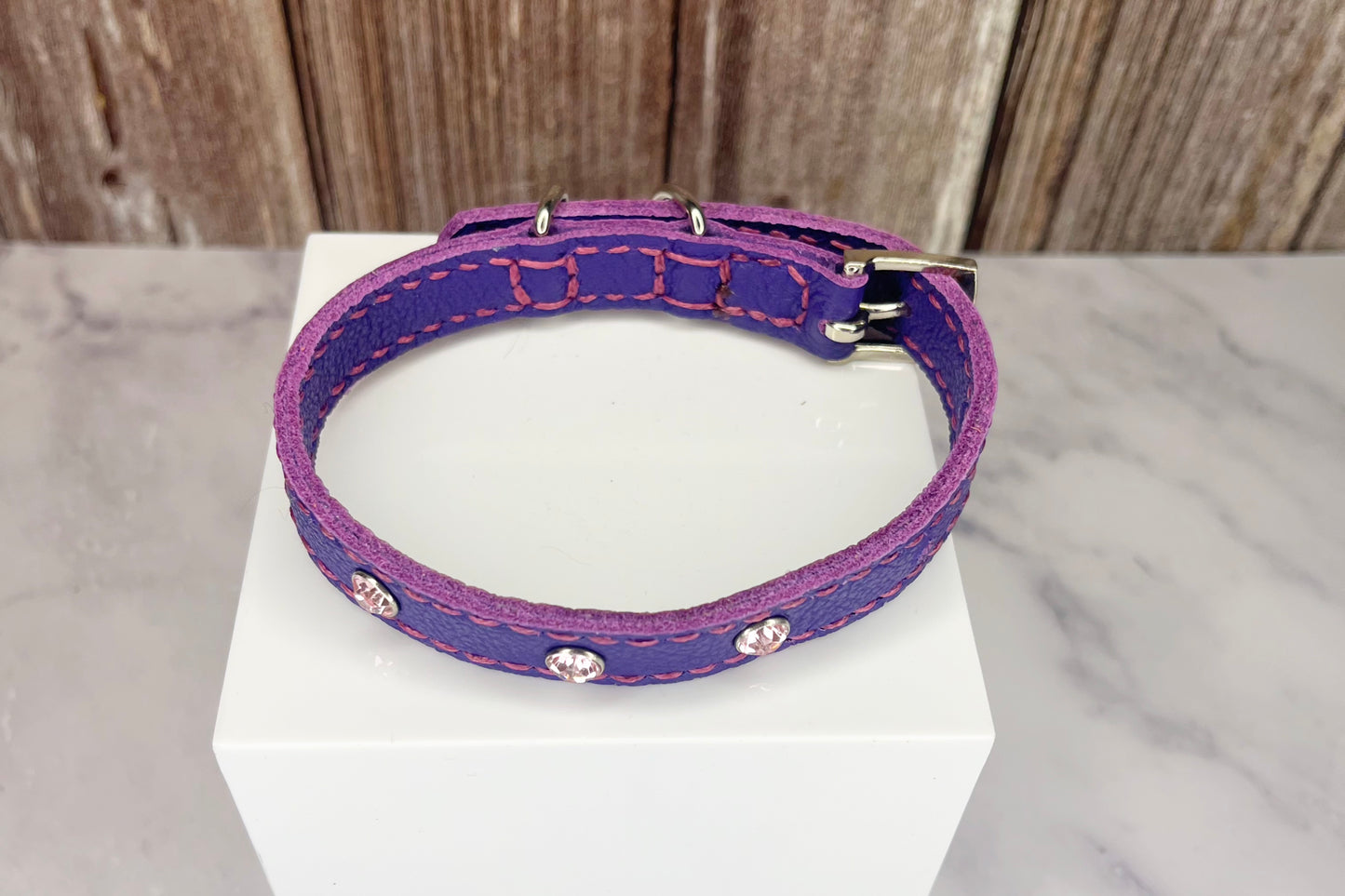Small Purple Collar with Light Pink Diamantes