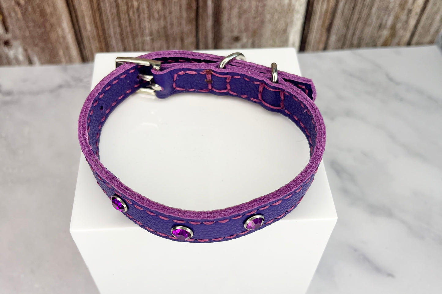 Small Purple Collar with Violet Diamantes