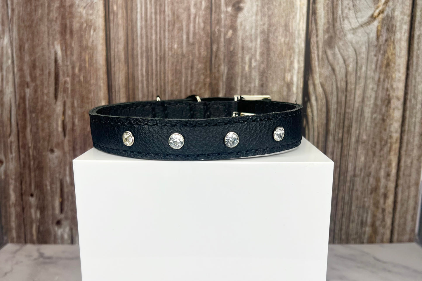 Medium Black Collar with Clear Diamantes