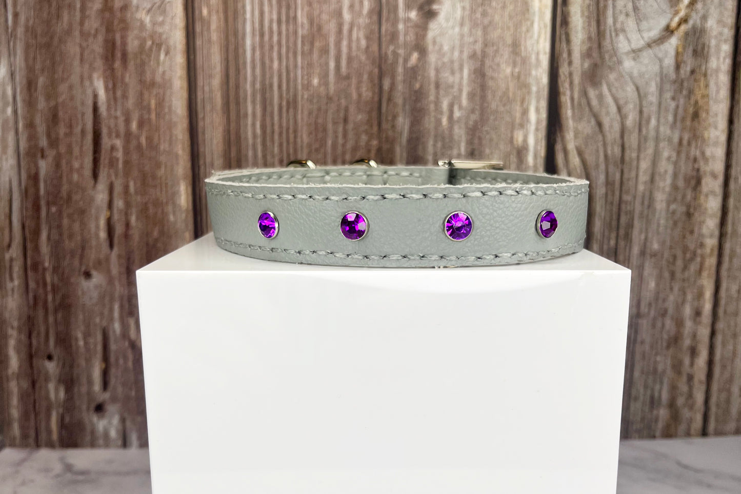 Medium Grey Collar with Violet Diamante