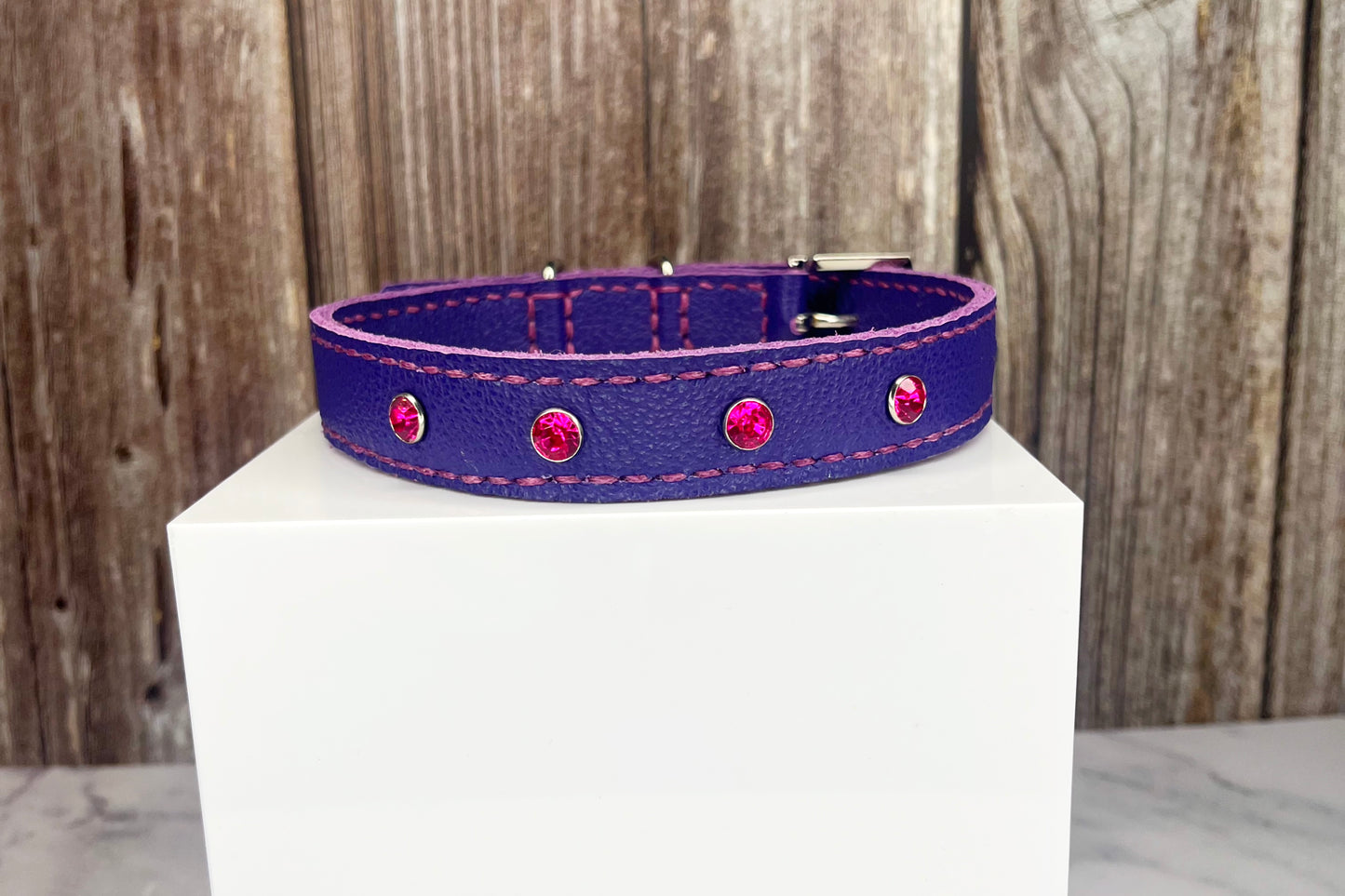 Medium Purple Collar with Hot Pink Diamantes