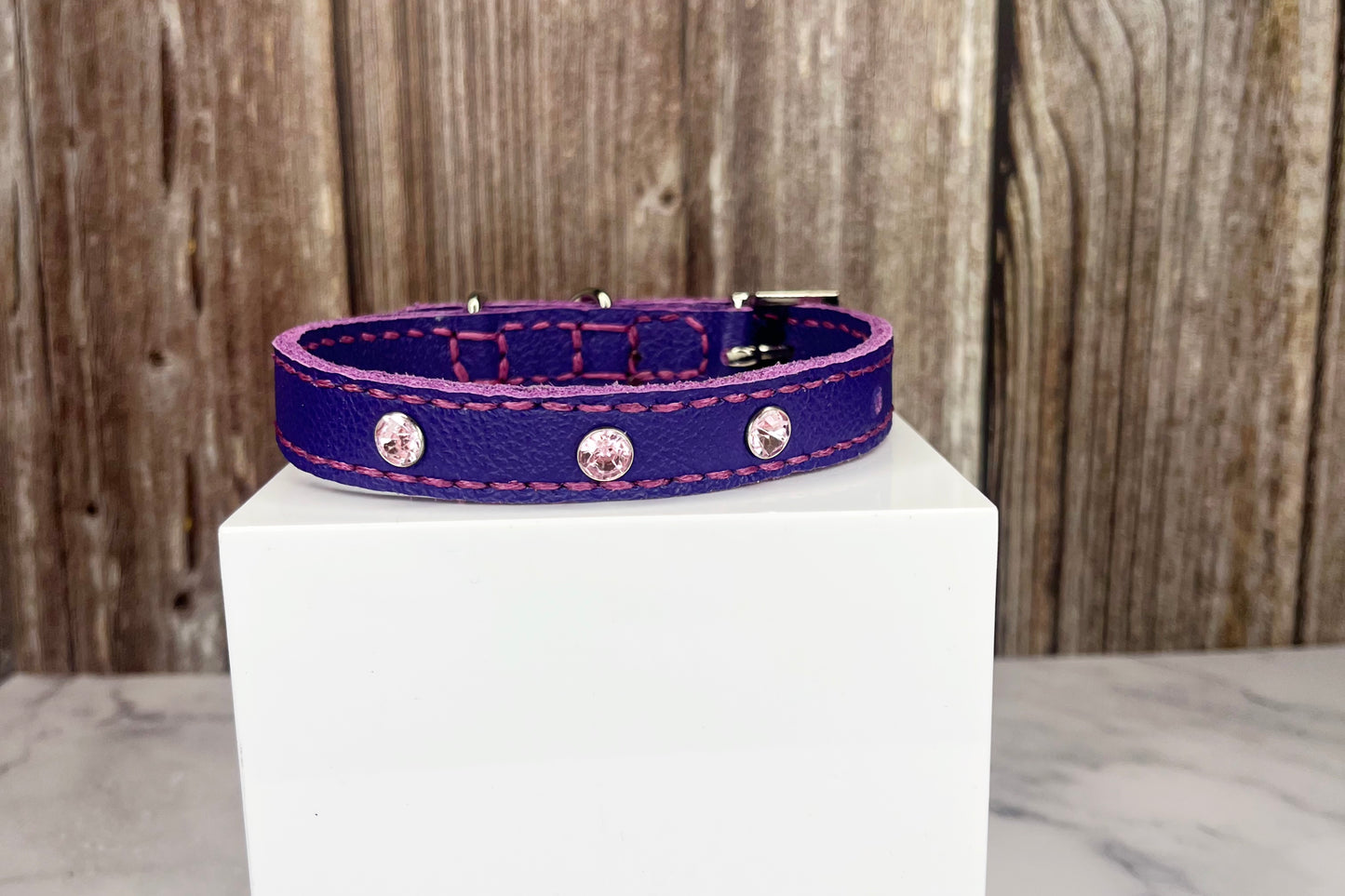Small Purple Collar with Light Pink Diamantes