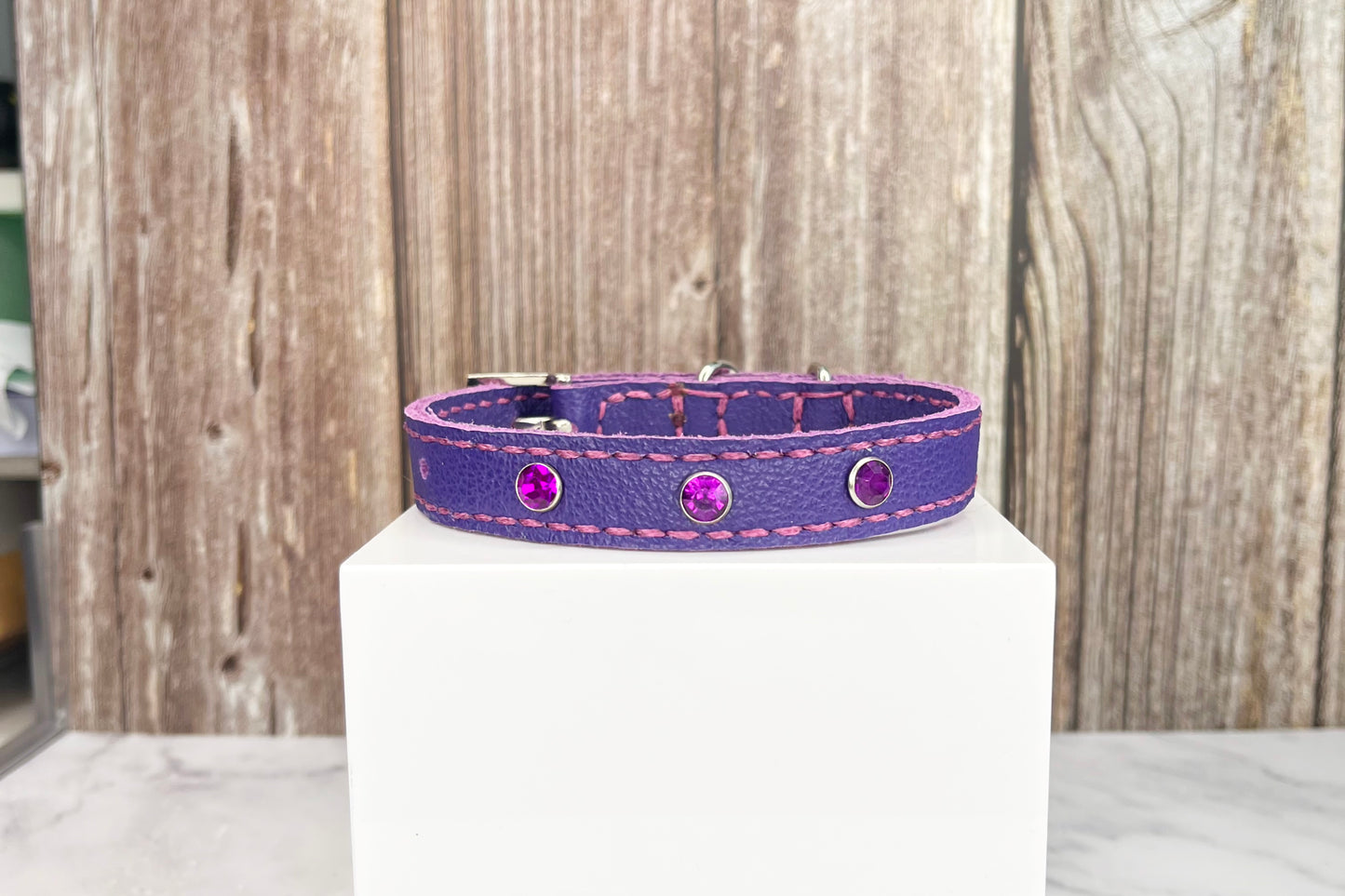Small Purple Collar with Violet Diamantes