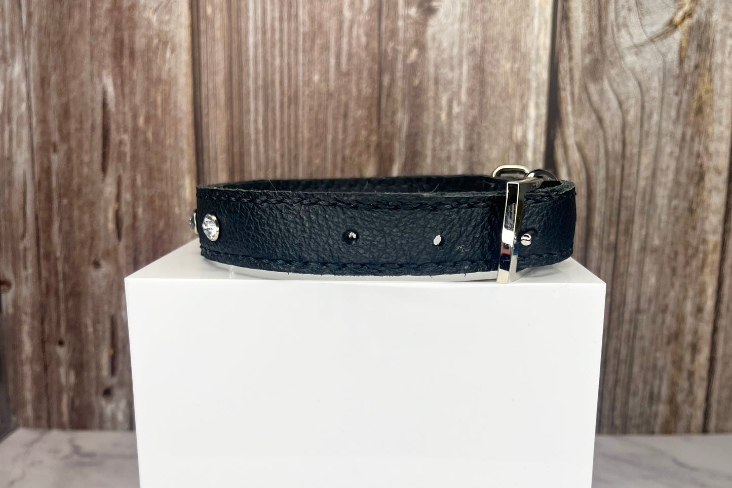 Medium Black Collar with Clear Diamantes