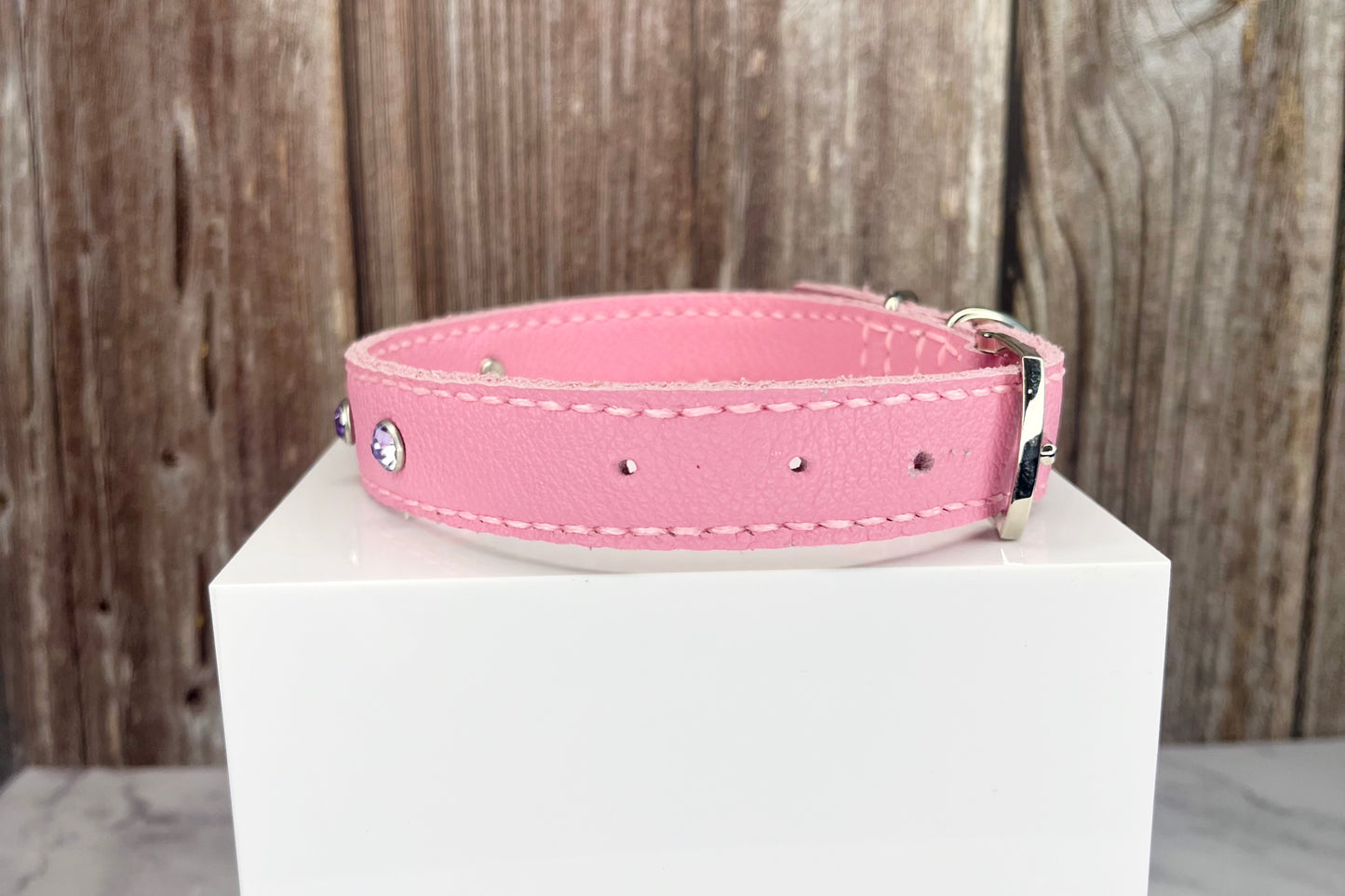 Medium Pink Collar with Lilac Diamantes