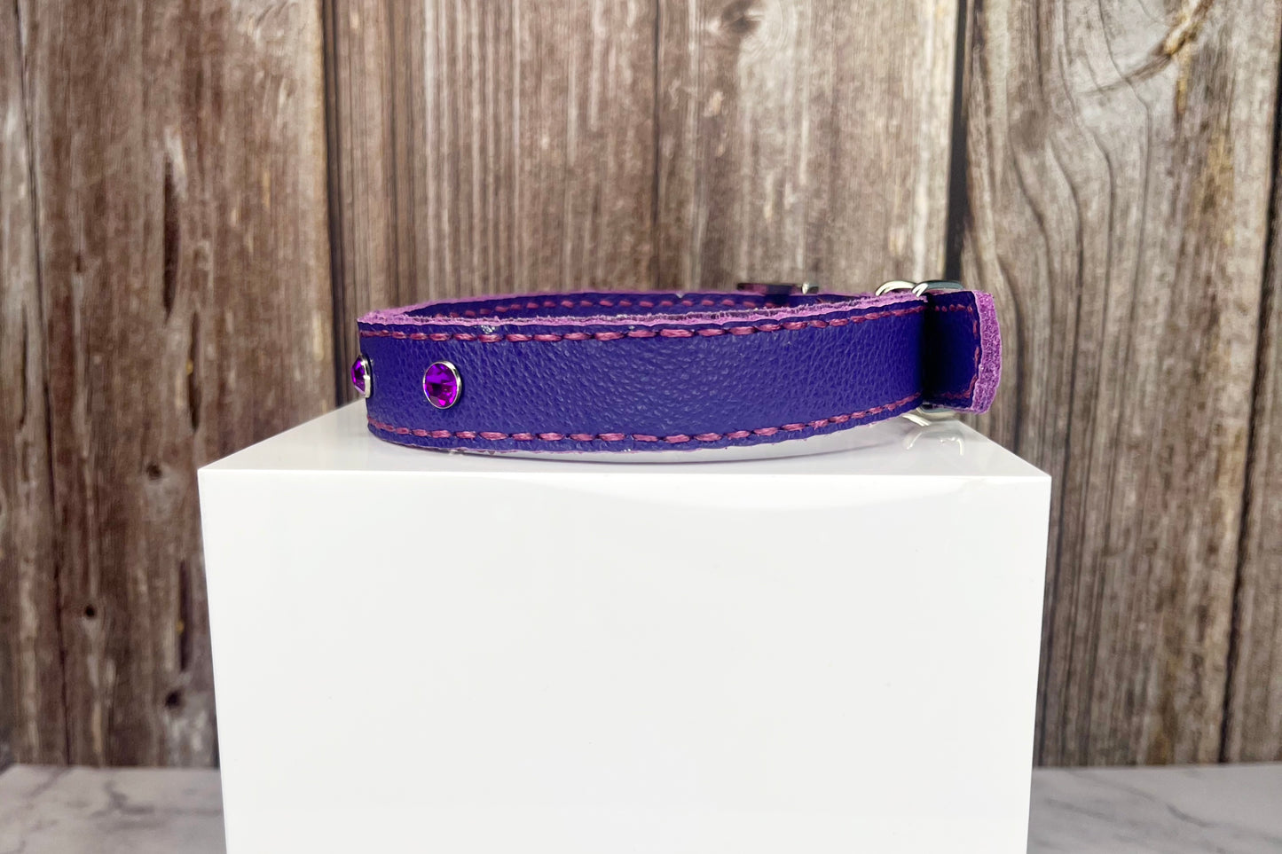 Medium Purple Collar with Violet Diamante