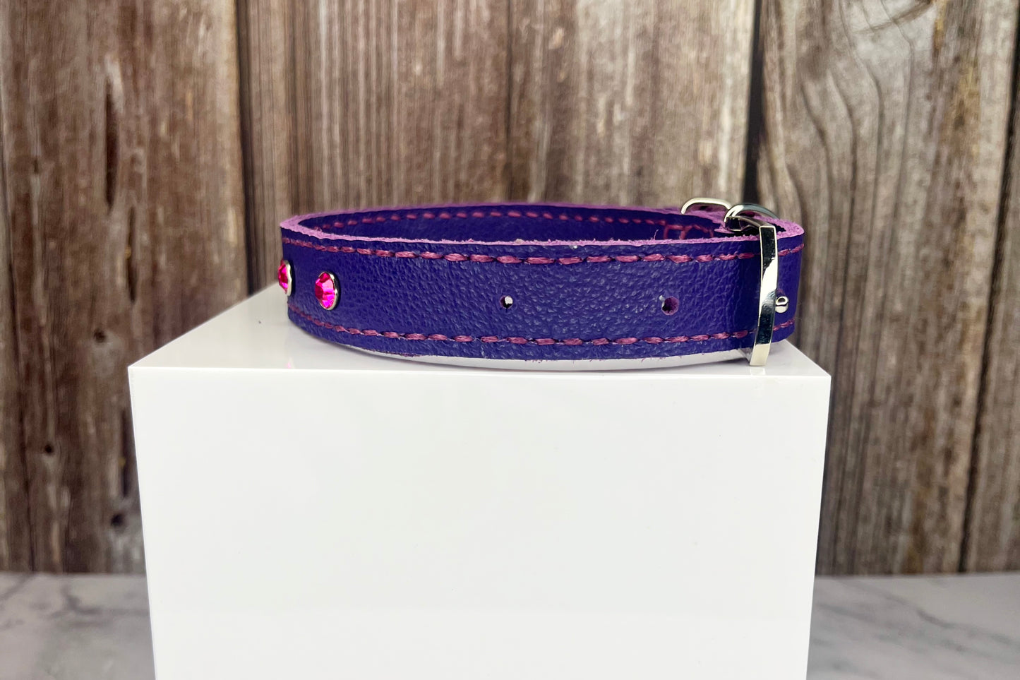 Medium Purple Collar with Hot Pink Diamantes