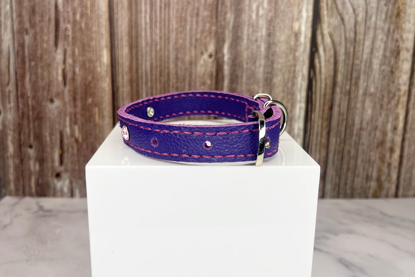 Small Purple Collar with Light Pink Diamantes
