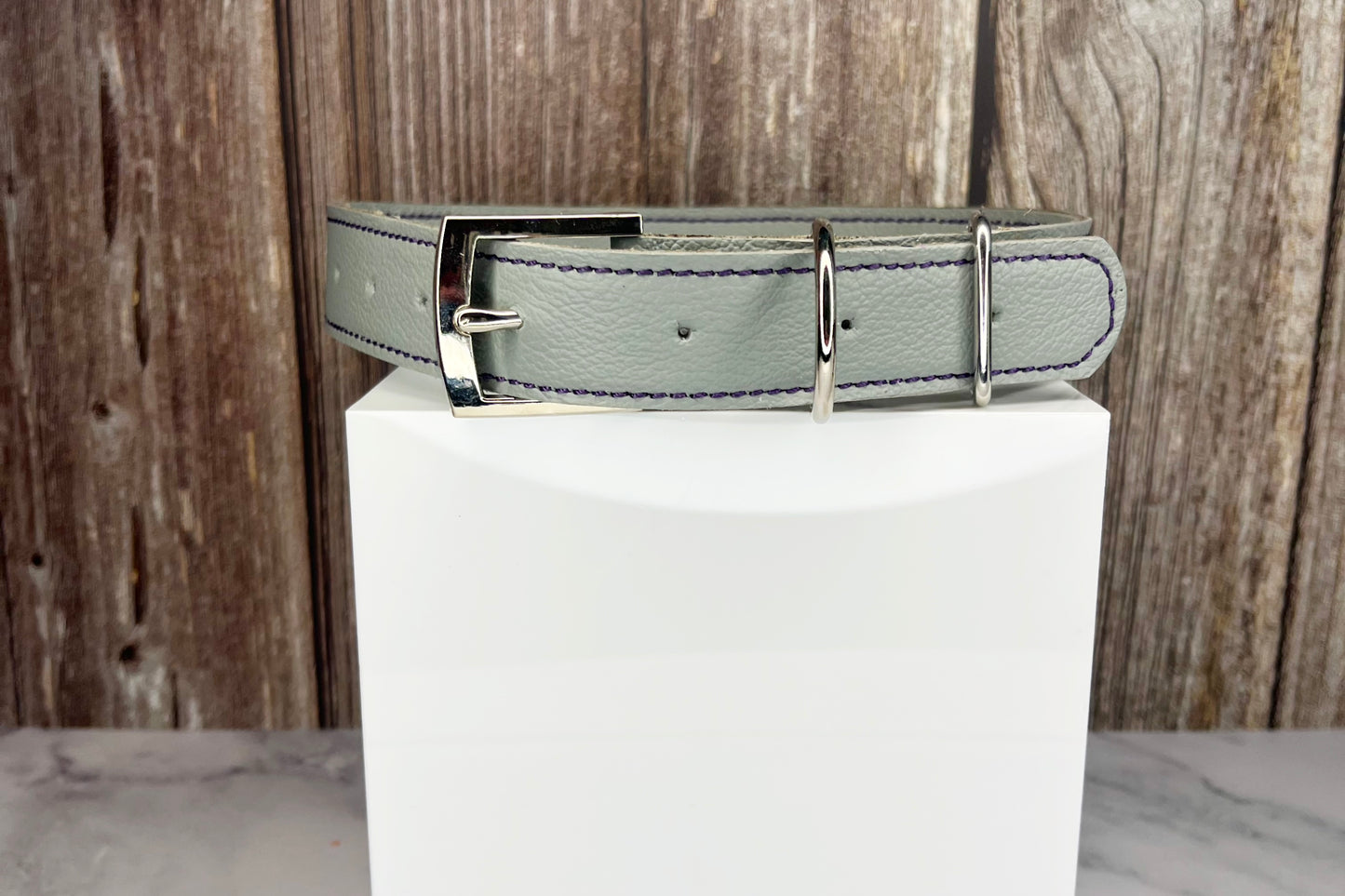 Large Grey Collar with Violet Diamante