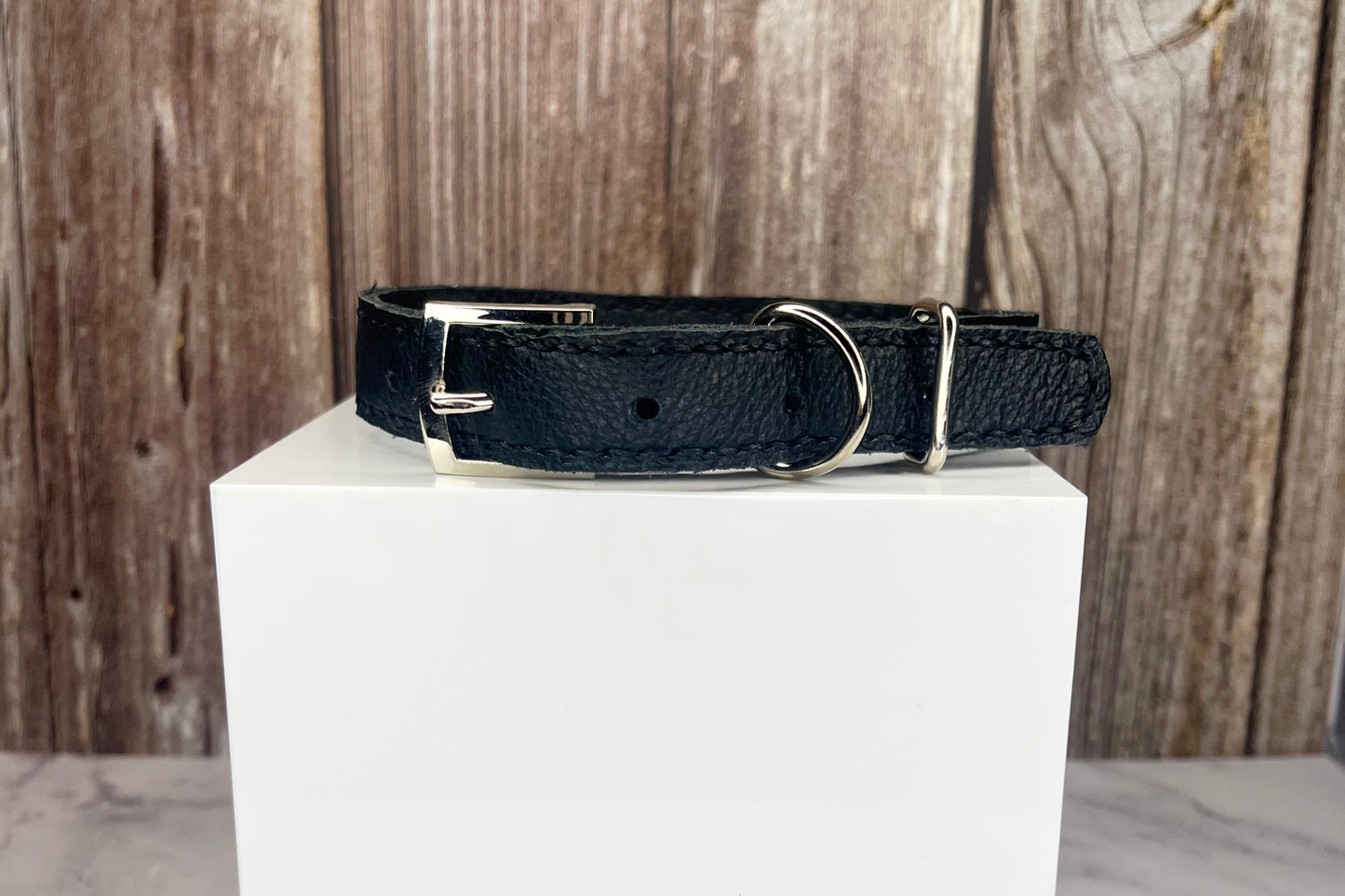 Medium Black Collar with Clear Diamantes