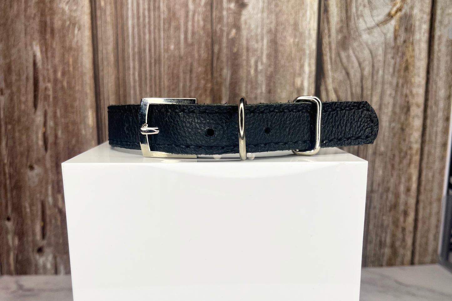 Medium Black Collar with Turquoise Diamantes