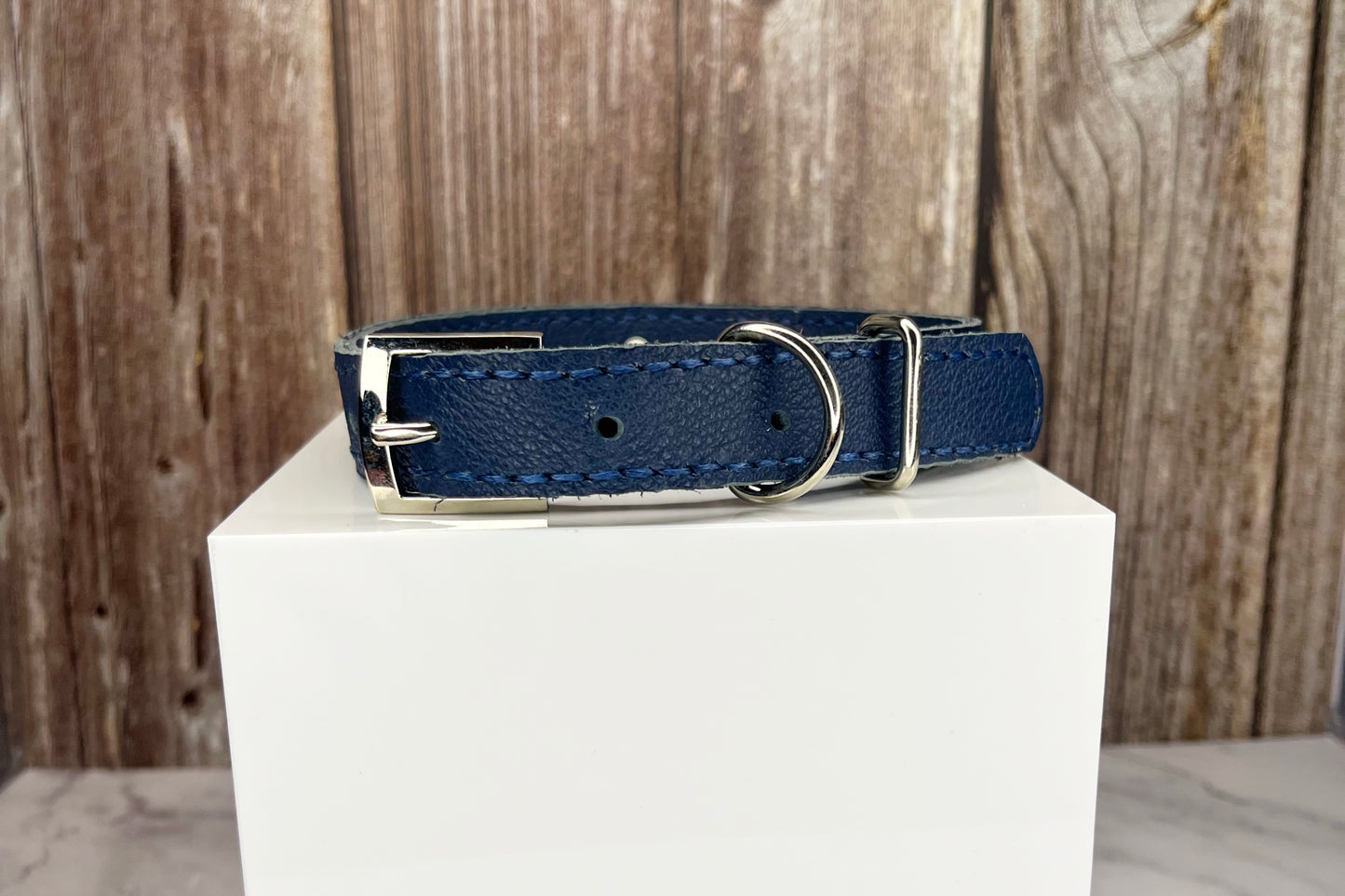 Medium Navy Blue Collar with AB Diamantes