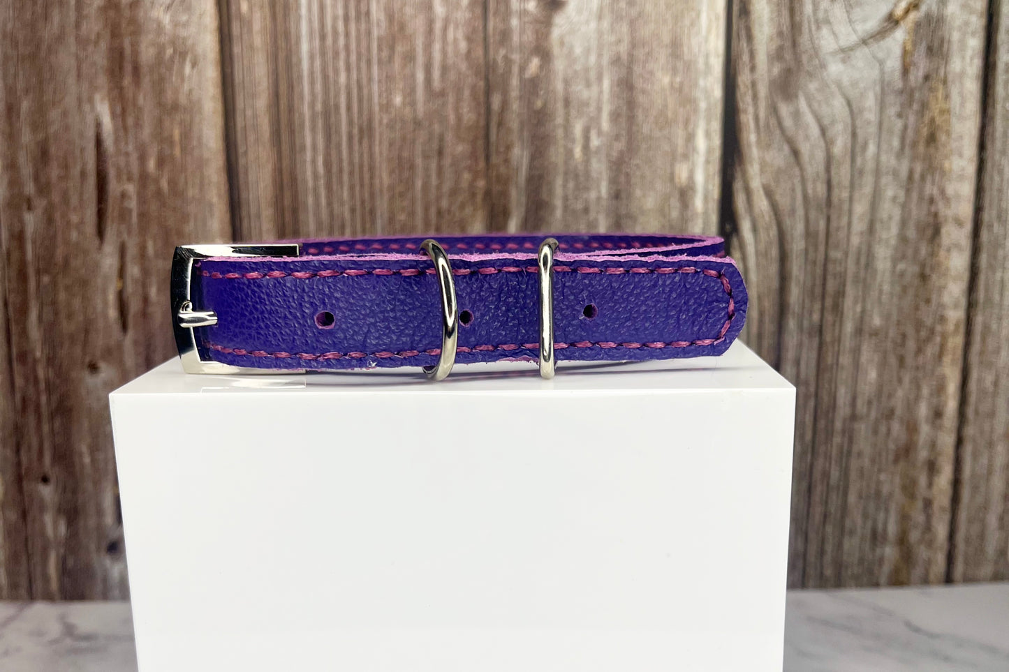 Medium Purple Collar with Hot Pink Diamantes