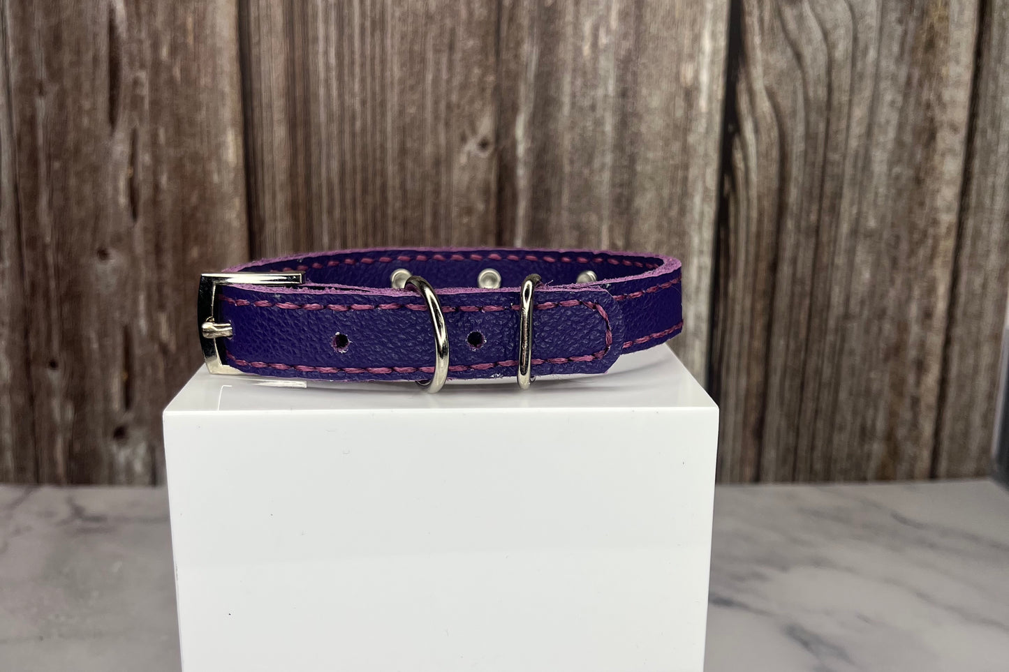 Small Purple Collar with Light Pink Diamantes