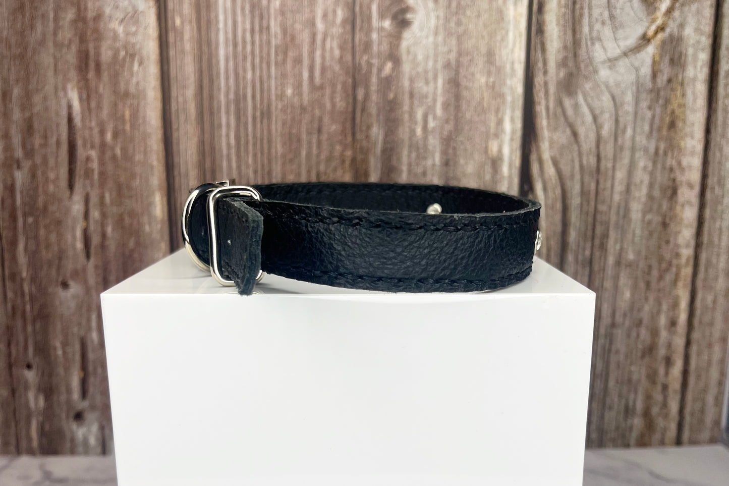 Medium Black Collar with Clear Diamantes