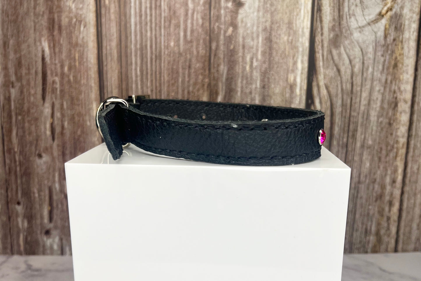 Medium Black Collar with Hot Pink Diamantes