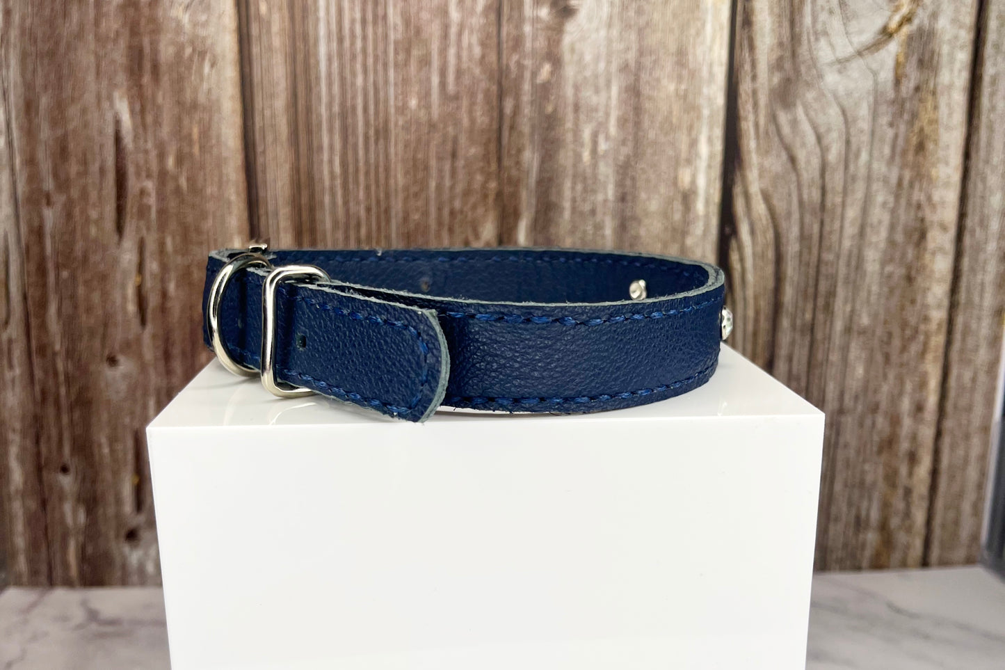 Medium Navy Blue Collar with AB Diamantes