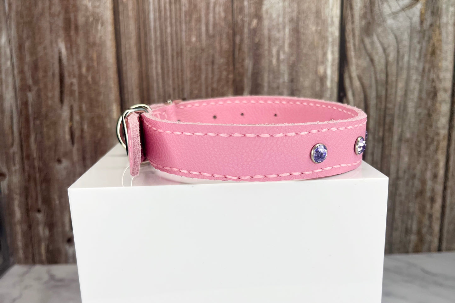 Medium Pink Collar with Lilac Diamantes