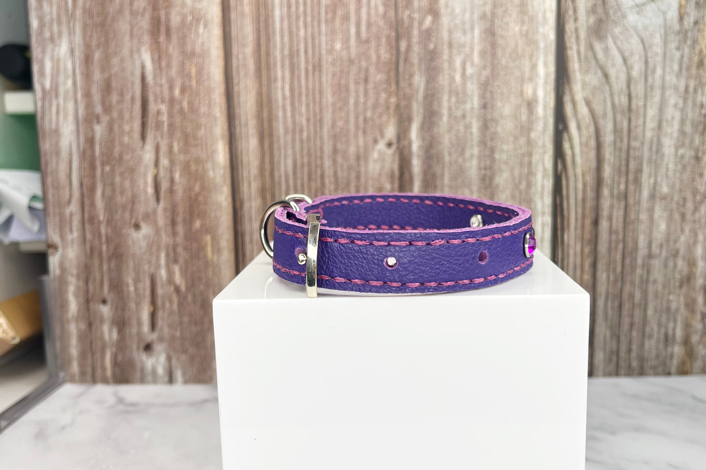 Small Purple Collar with Violet Diamantes